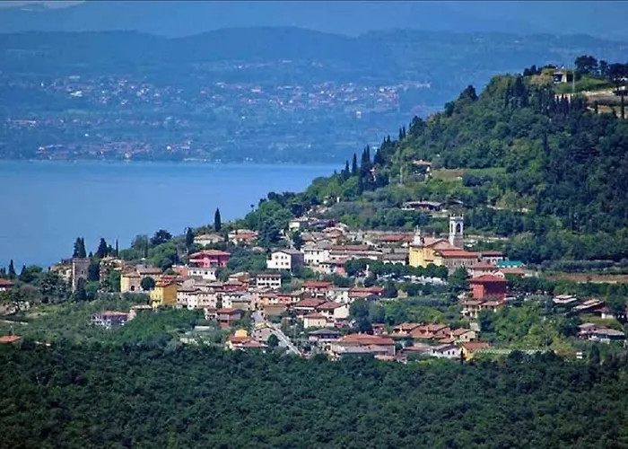 Giacomo Leopardi Apartamento Cavaion Veronese